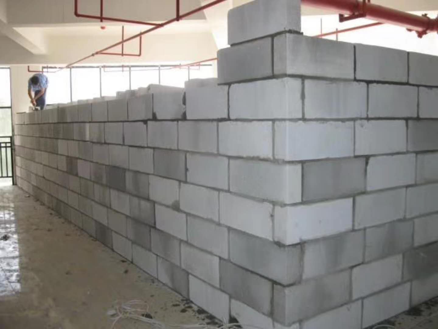 达川蒸压加气混凝土砌块承重墙静力和抗震性能的研究
